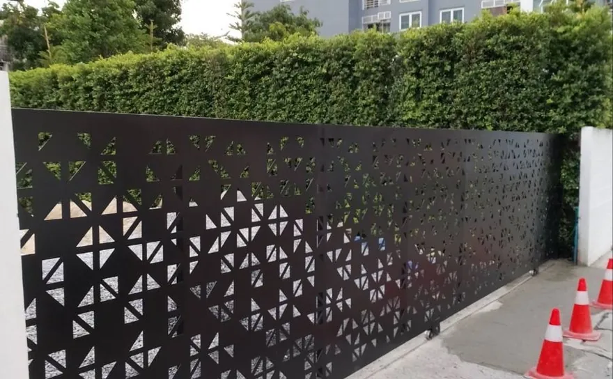 Pintu panel geometris — referensi 3